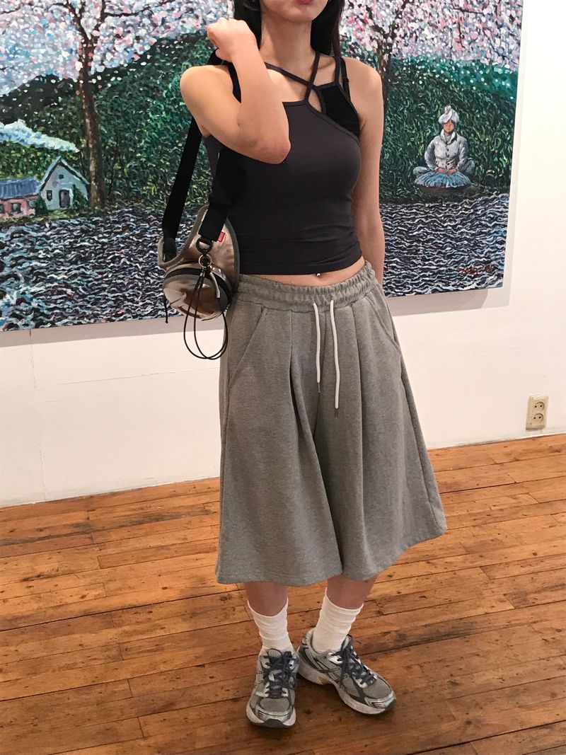 Twin layered sleeveless