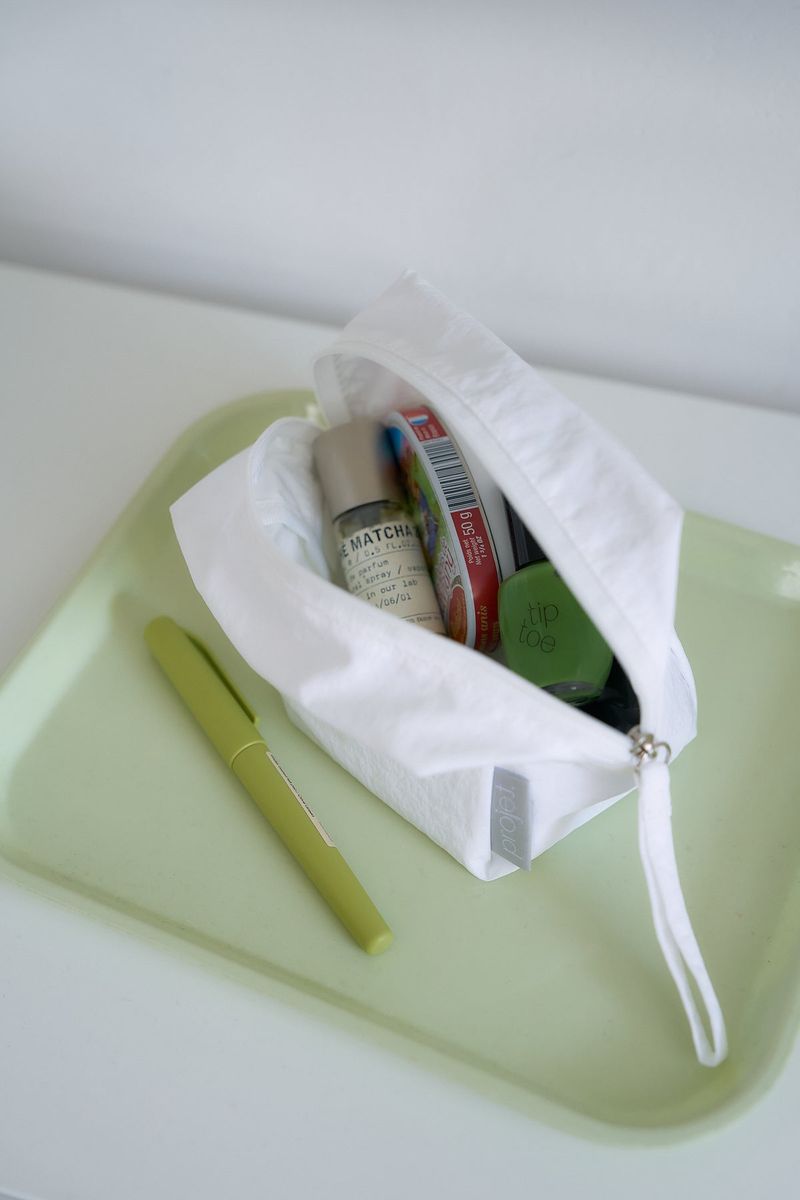 puff pouch (white_nylon)
