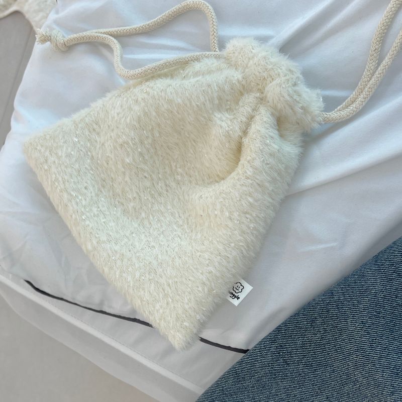 FLUFFY STRING POUCH (2 color)