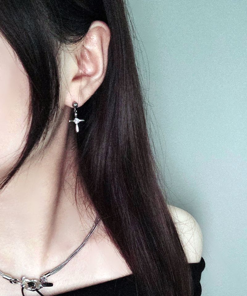 クロス キュービック シルバーピアス