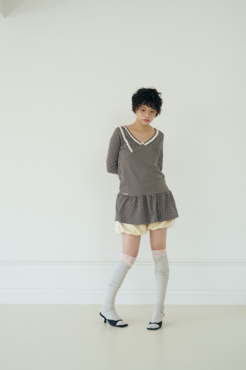 STARRY LACE SHIRRING DRESS (CHACOAL)