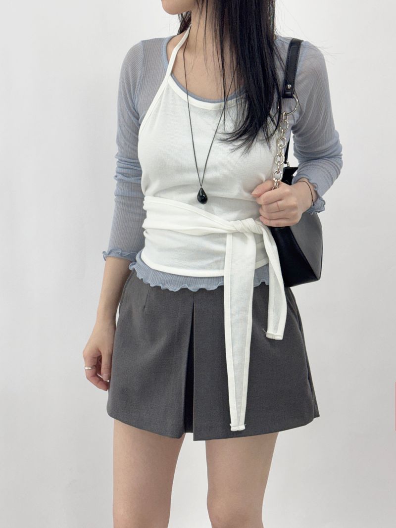 ROIA（ロイア）の「Crobi Frill Inner Long Sleeve T-shirt（Tops）」