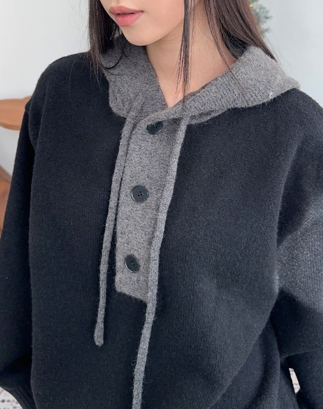 Radif color matching hood knit