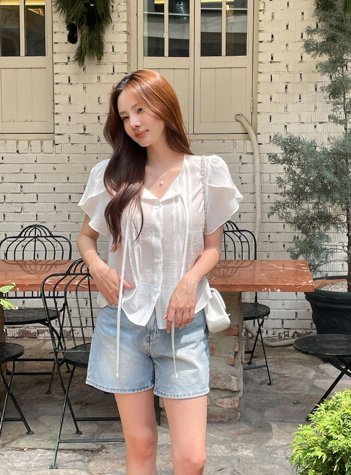 iam mari（アイアム マリ）の「Collie Tulip-Sleeve Pintuck String Blouse（Tops）」