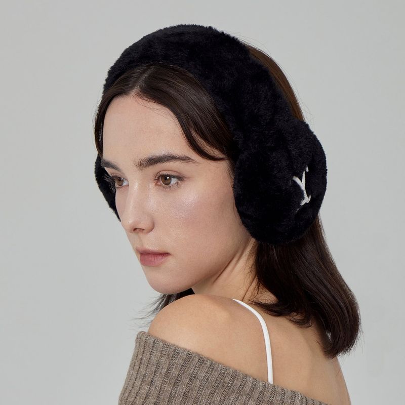 VA Curved Logo Fur Earmuff / Black