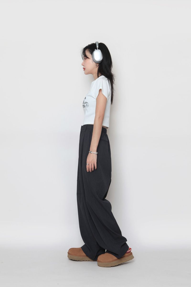 cropped T-shirt
