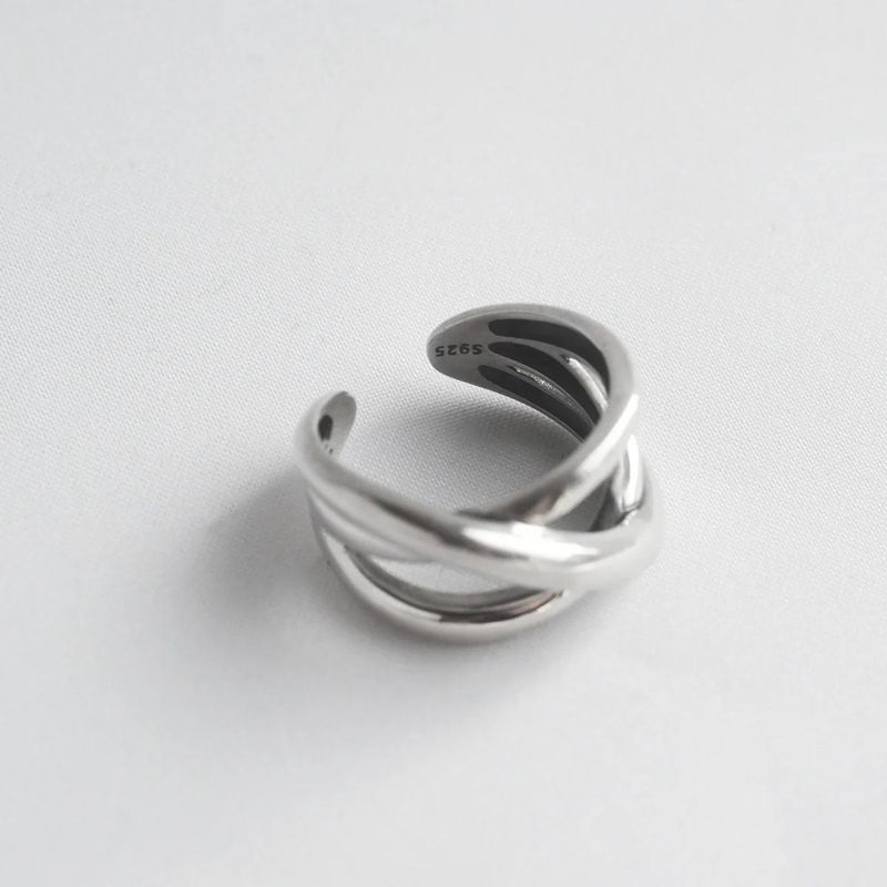 Metz Cross Ring