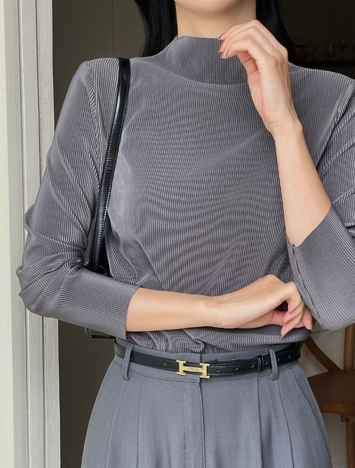 Serr Half-Neck Pleat Tee-Blouse (Strap Set)