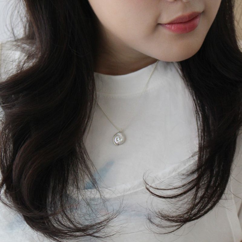 Fresh water pearl necklace