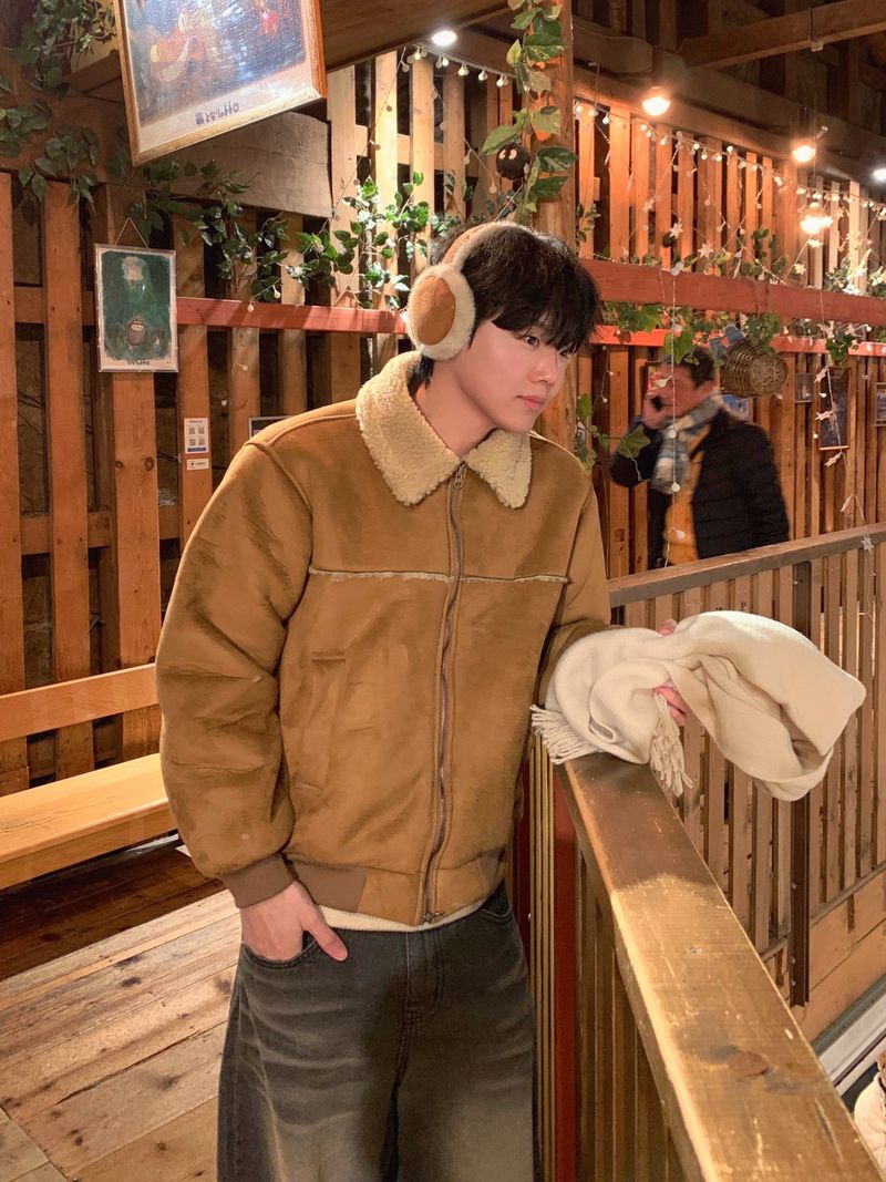 mustang ugg eardori