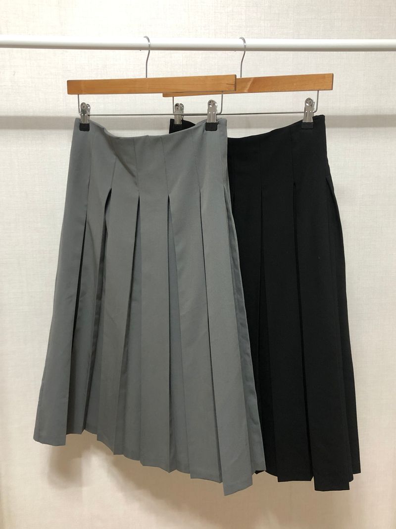 Pleated skirt