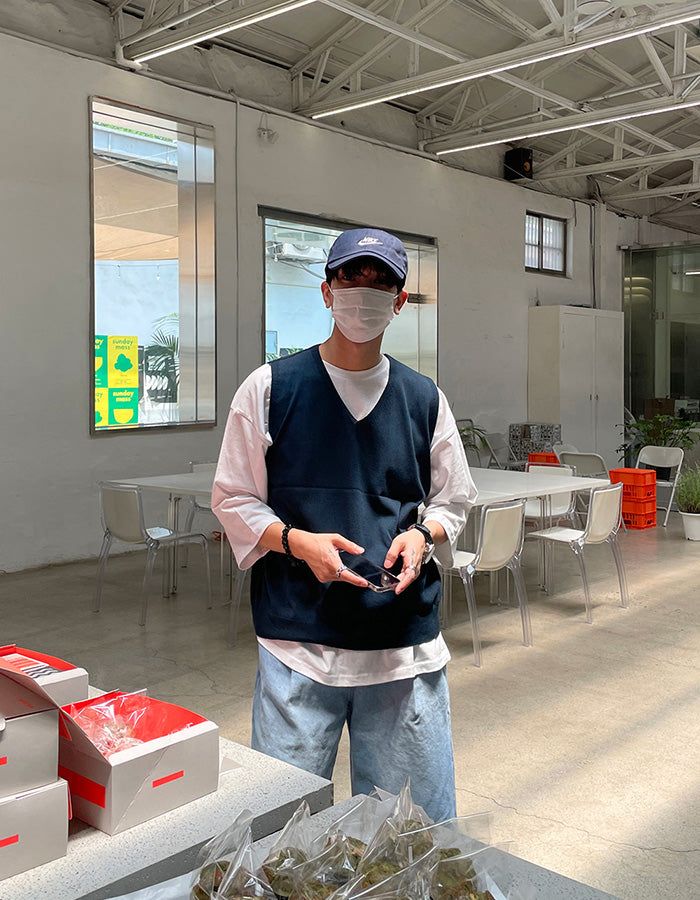ASCLO(エジュクロ)の「Perfect Linen V Neck Vest (4color)(Tops)」