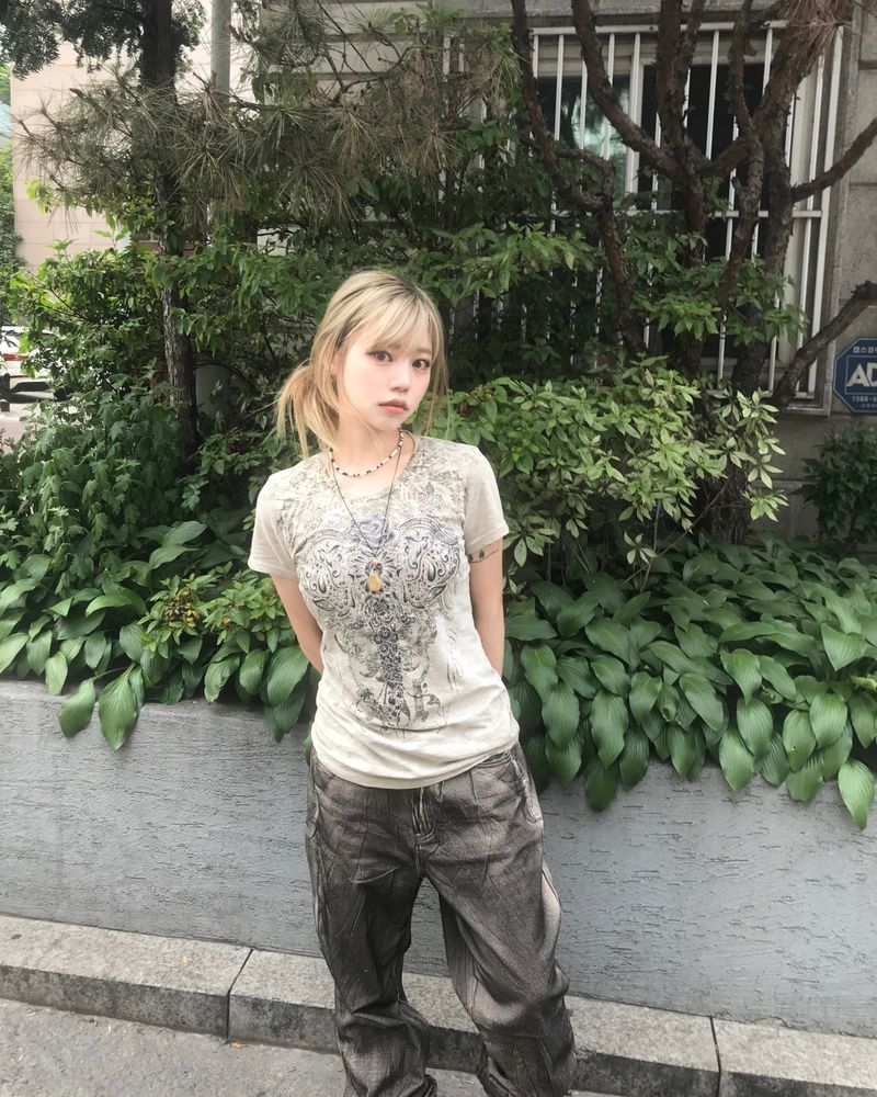heenytsuki（ヒニツキ）の「Y2K vintage Elephant stone t-shirt（Tops）」