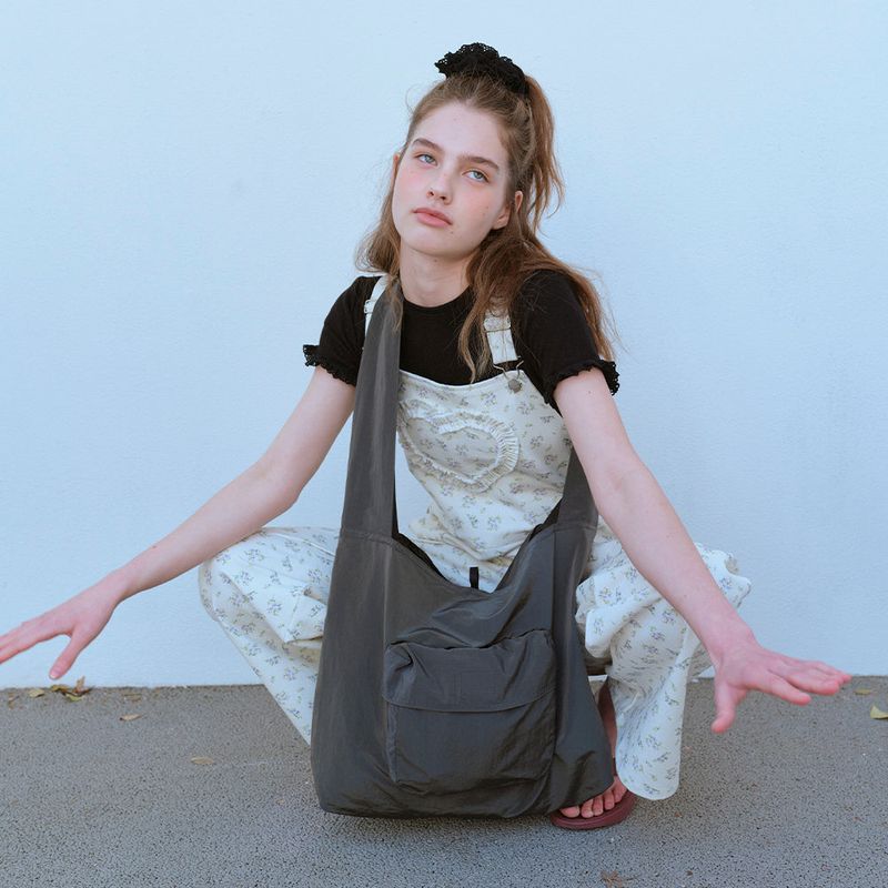 FUN FROM FUN（ファンフロムファン）の「 CARGO BAG, CHARCOAL（Bags）」