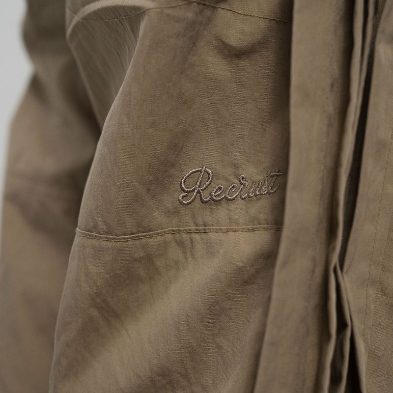  AUTHENTIC NYLON PINTUCK STRAIGHT PANTS (BEIGE)