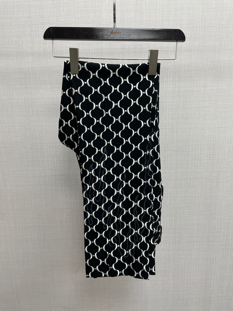B&W Trousers