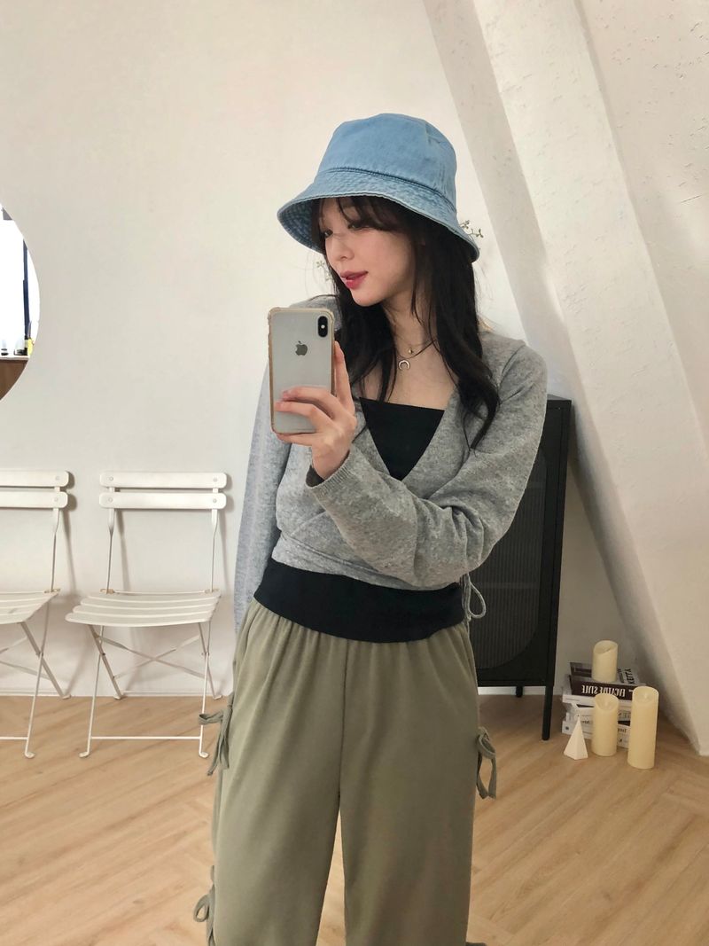 Berry berry bucket hat