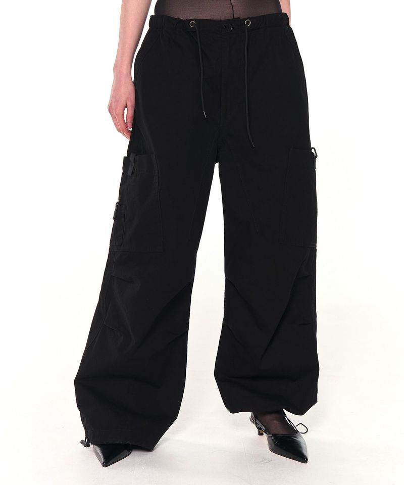ZIZEMUSEUM(ジゼミュージアム)の「VINTAGE PARACHUTE CARGO PANTS (BLACK)(Pants)」