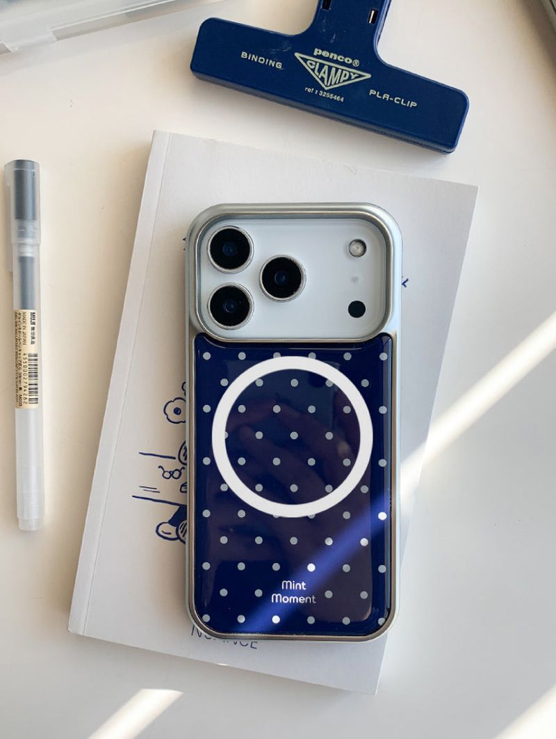 [MADE]ネイビーホワイトドット エポキシ シルバー MagSafe iPhoneケース