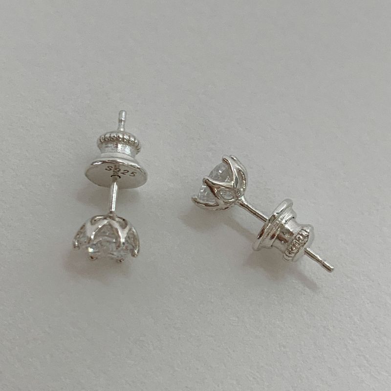 Tuia Earring