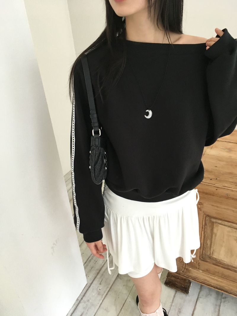 Romer lace point off-shoulder sweatshirt