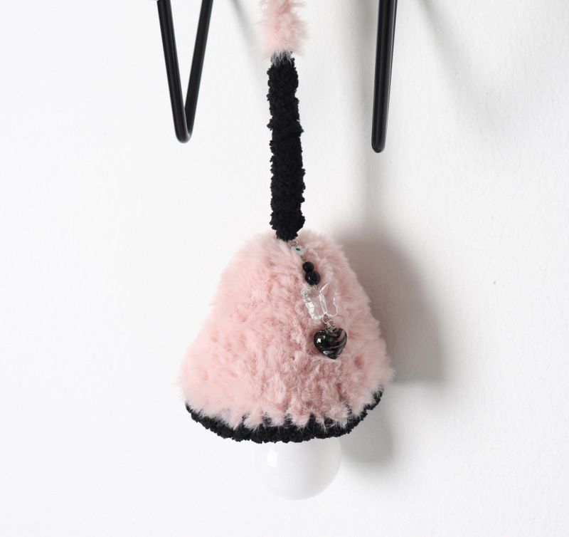 EOHWORKS（エオワークス）の「pink black fur light（インテリア）」