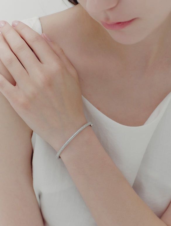 26SS★ [Premium Plating] Essence AB(W) Luxe Full Pave Bangle