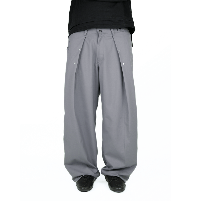 2TimesToo Studio（トゥータイムズトゥー スタジオ）の「Balloon Pleated Trousers - Charcoal（Pants）」
