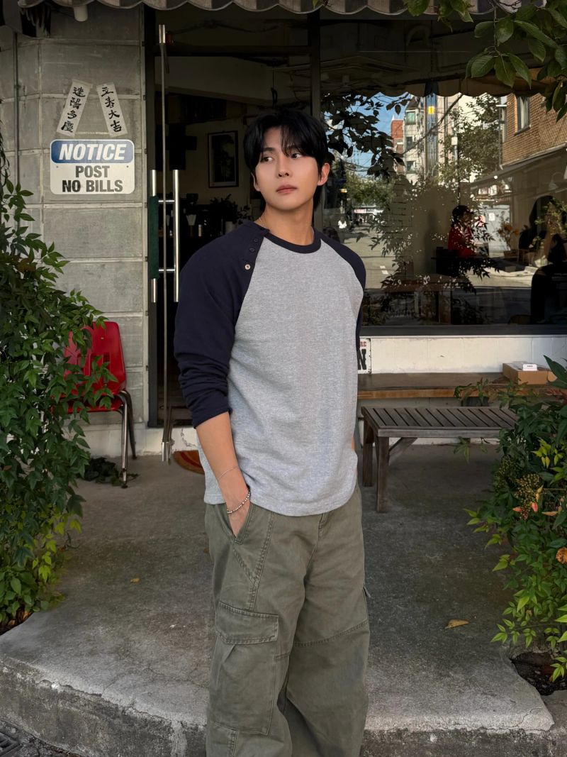 Heavy raglan button long sleeve t-shirt