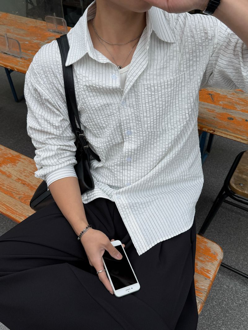 Cove embossed stripe shirt