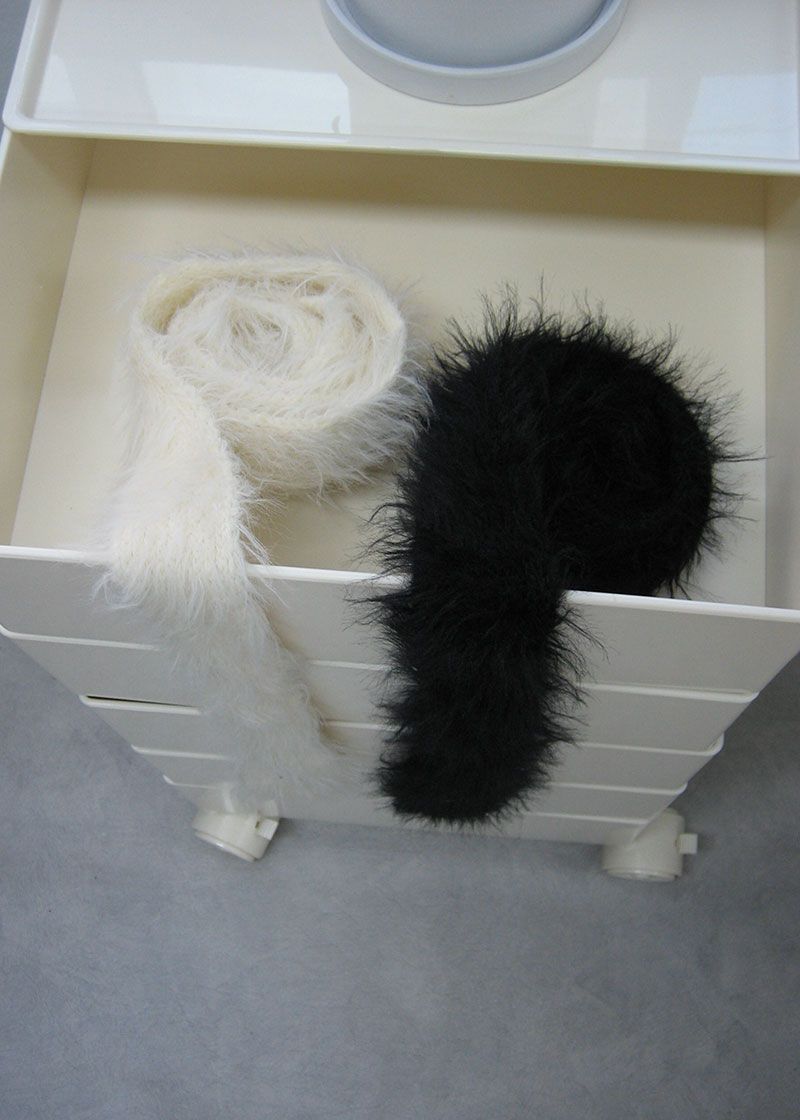eon（イオエン）の「FUR LONG MUFFLER（Fashion Accessories）」