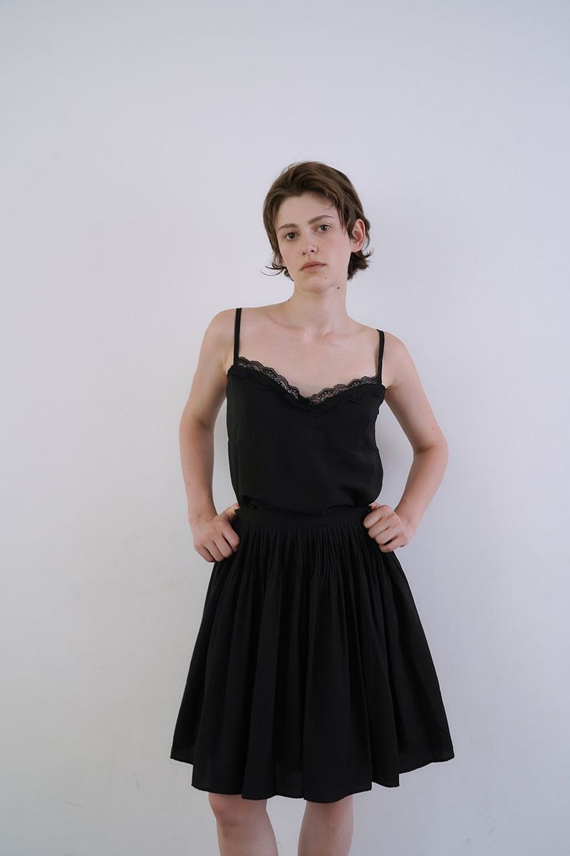 Sleek lace sleeveless_black