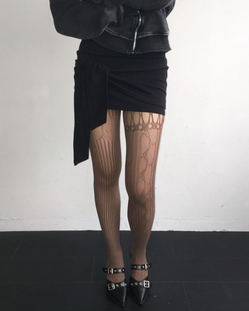 Tie skirt