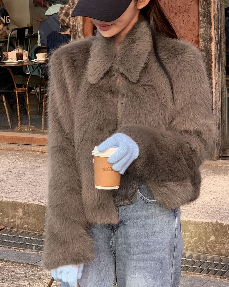Trin collar fur jacket