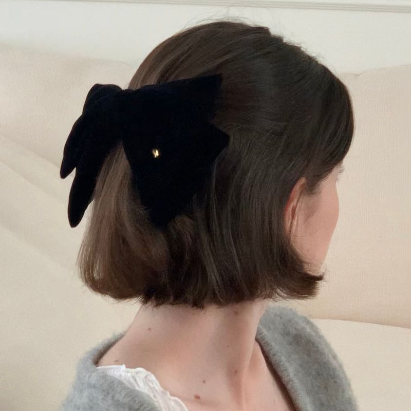 Kat Hair Clip