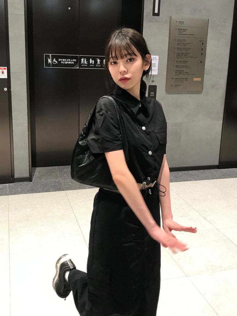 Sandy nylon set up skirt