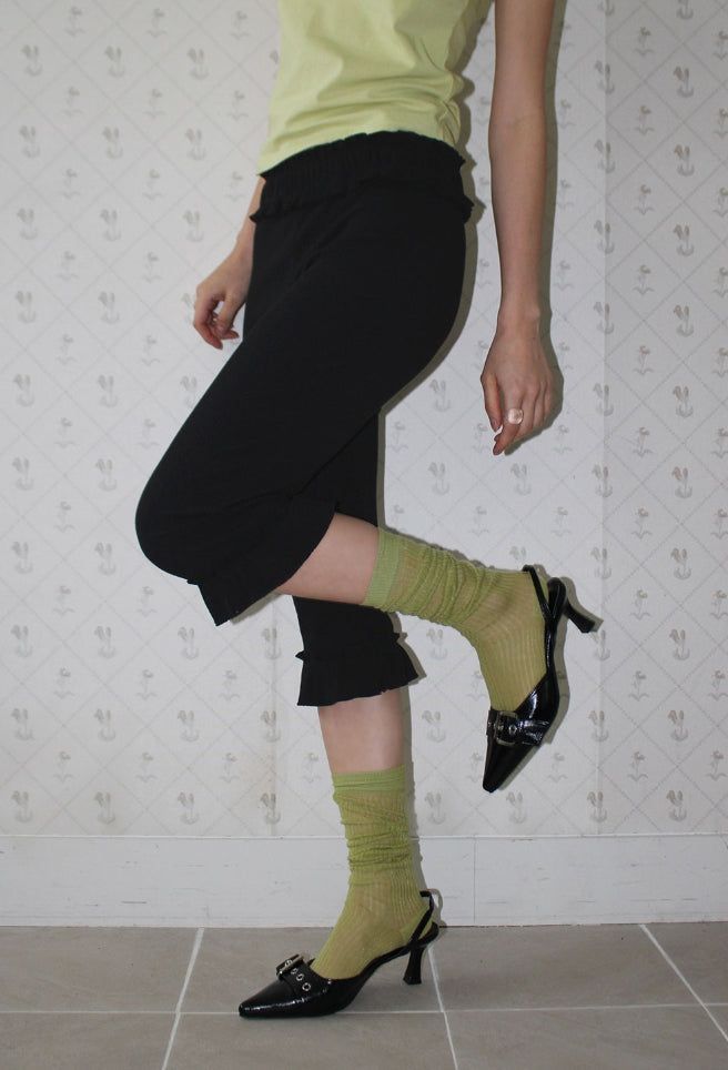 LINE SHEER KNEE SOCKS