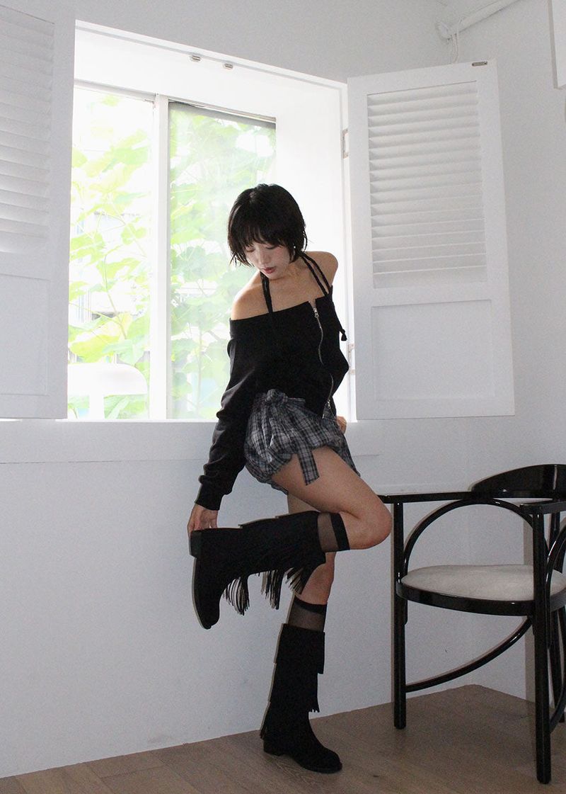 FRINGE MIDDLE BOOTS