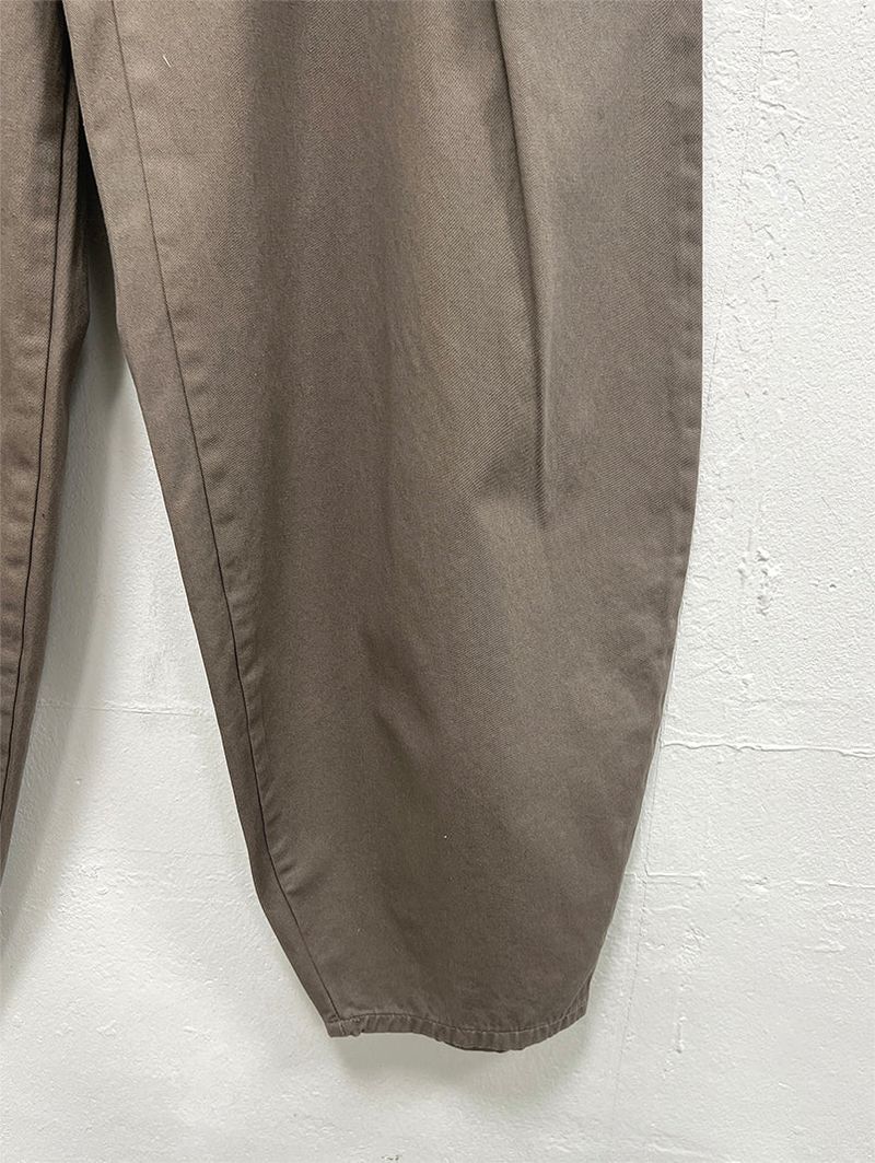 CURVED TUCK BALLOON PANTS (2C)