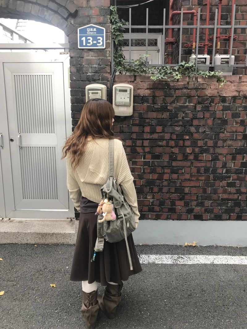oka off-shoulder hoodie