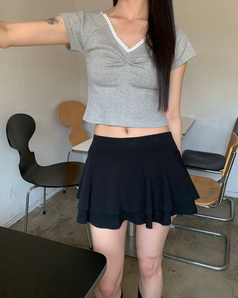 Low cancan skirt