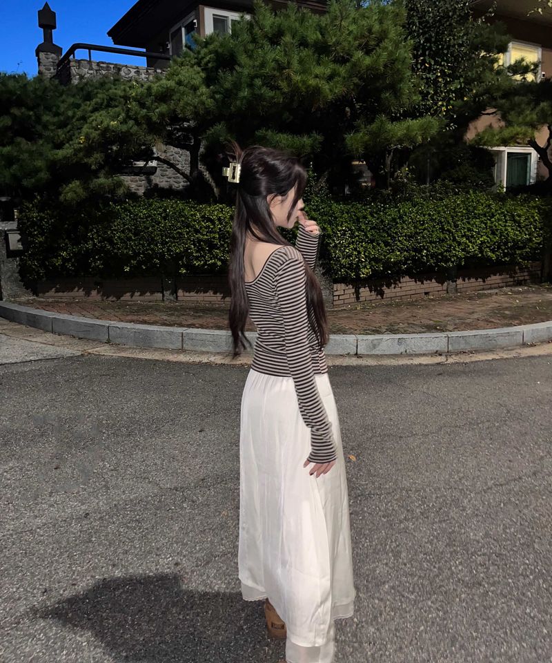 Stripe u-neck tee