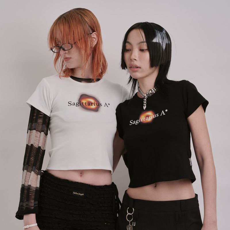  BLACK HOLE TEE