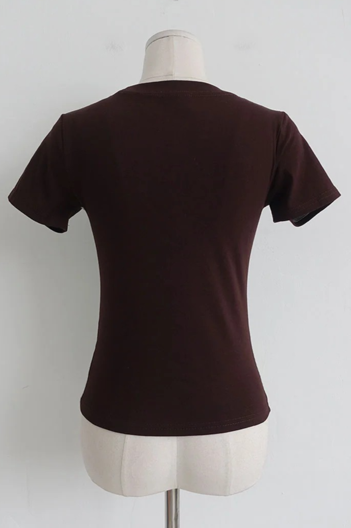 DOTTED HORSE GRAPHIC SLIM TEE