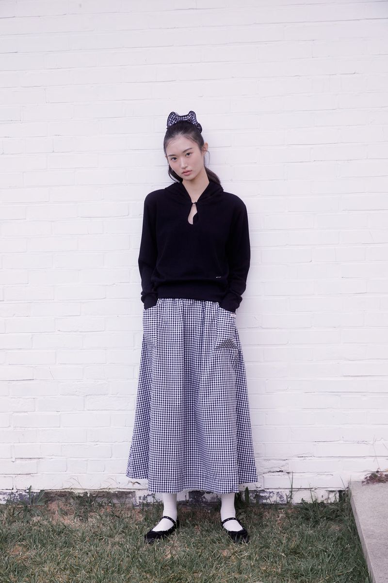 Classic Cut-out Crop Hood Top (BLACK)