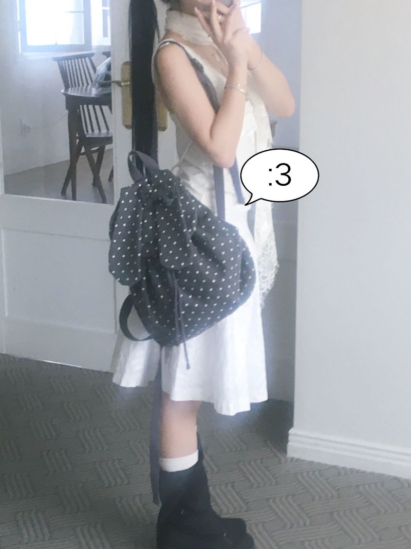 Pudgy bunny backpack _ Dark grey