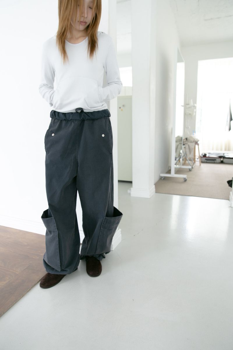 omoosoohy（オムスヒ）の「ロールダウンサイドポケットパンツ（パンツ）」