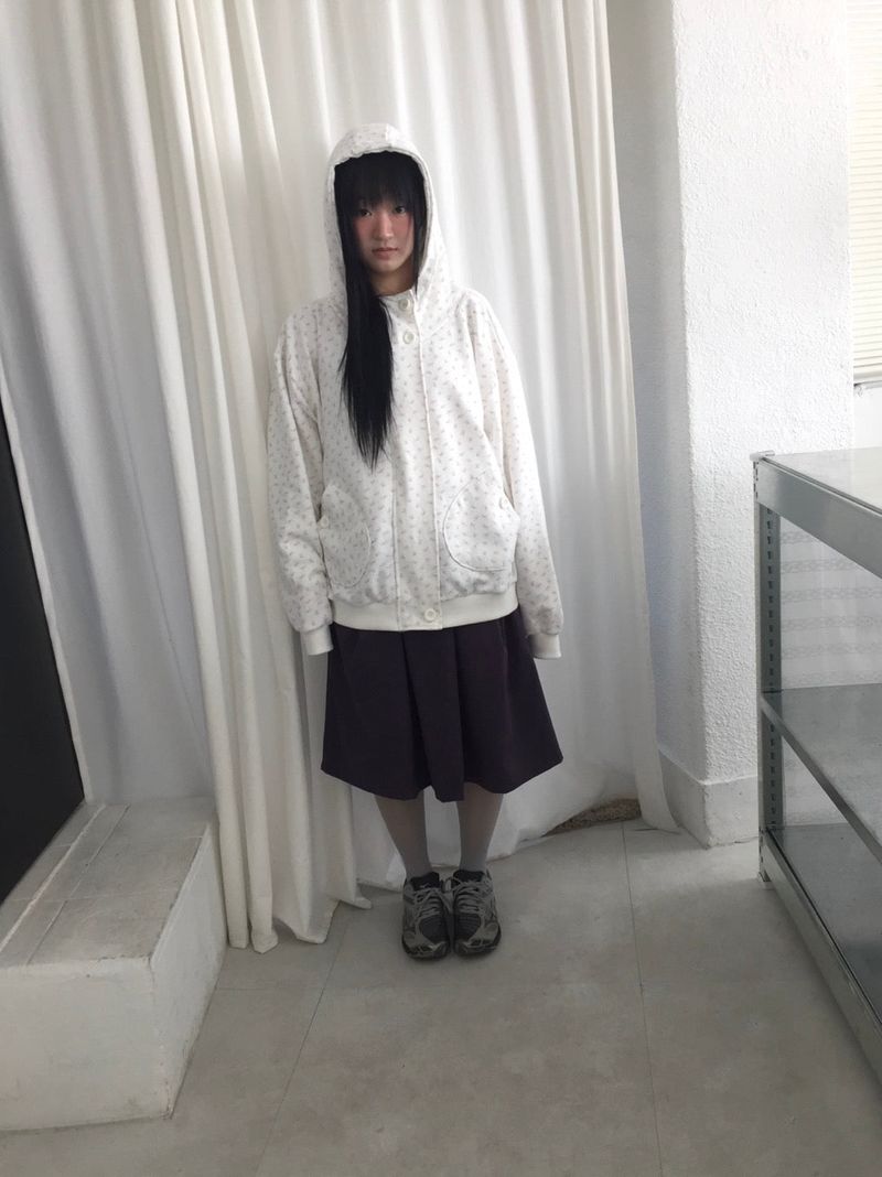 ボタンフラワーフードジップアップ
