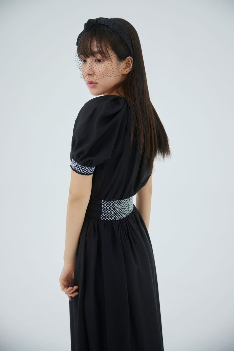 NO.4 DRESS - BLACK