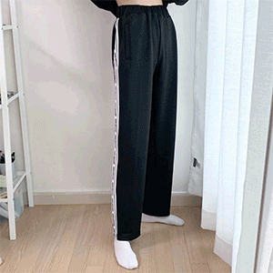 ODDSTUDIO（オッドスタジオ）の「ODD RUDDYCHEECKS LOGO TRACKPANTS（Pants）」